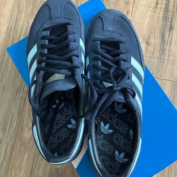 Adidas Handball Spezial in Navy Gum - Picture 1 of 6